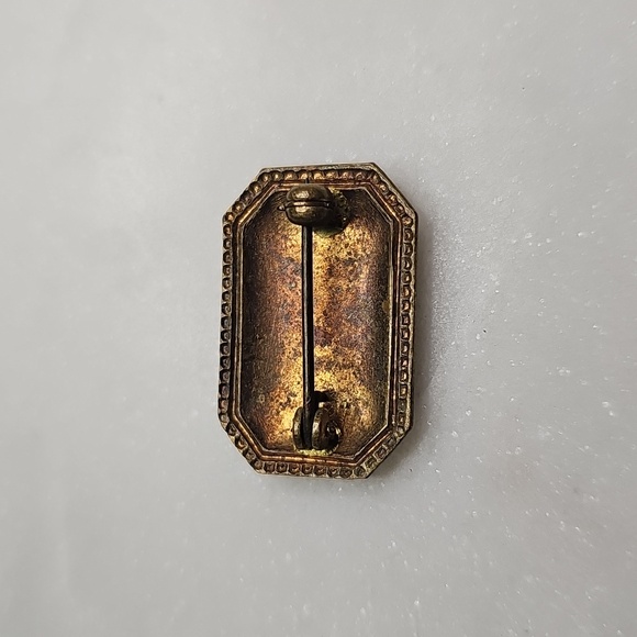 Vintage 1940's Enamel Floral Brooch 2.5 CM - Picture 2 of 2